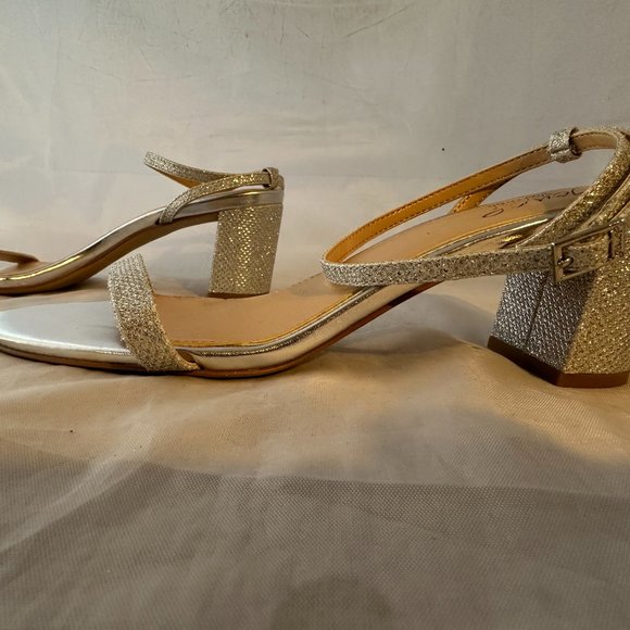 Badgley Mischka Danni Ii Heeled Sandal, Silver Fabric Women Size 8.5 M NEW - Picture 3 of 6